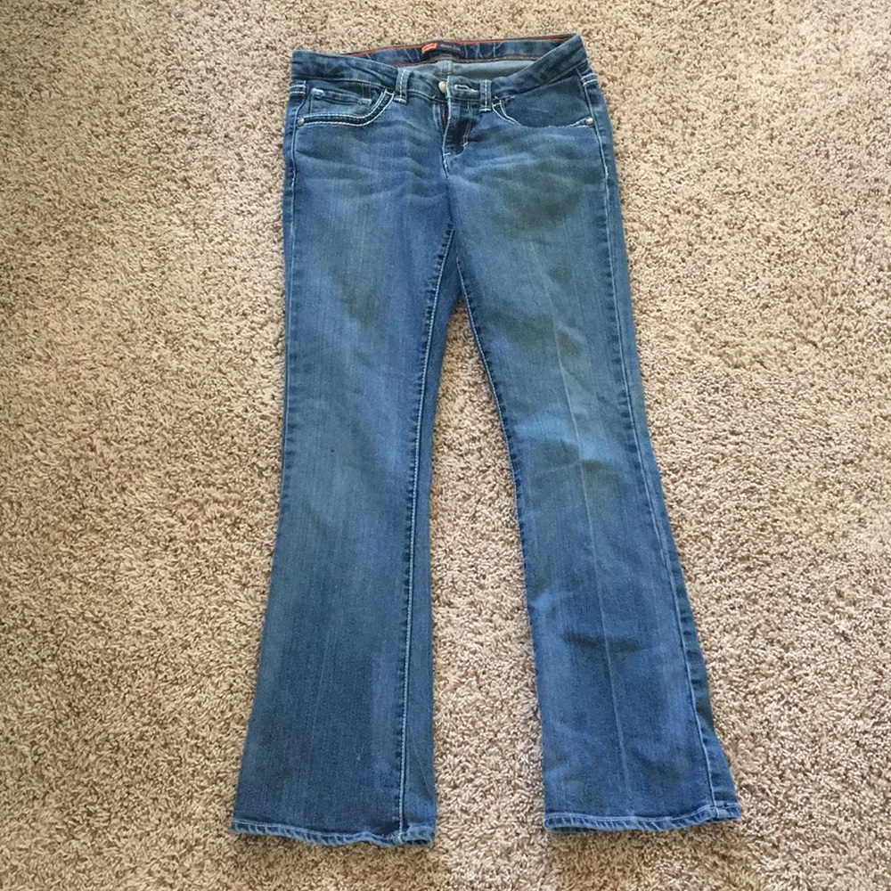 Levi jeans